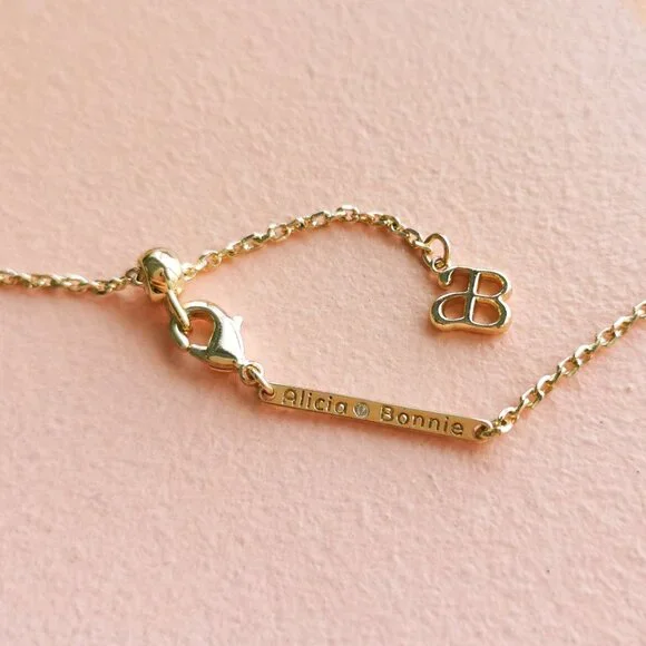 Alicia Bonnie - Charlotte White Pearl Gold Pendant Necklace - NEW - Picture 4 of 4